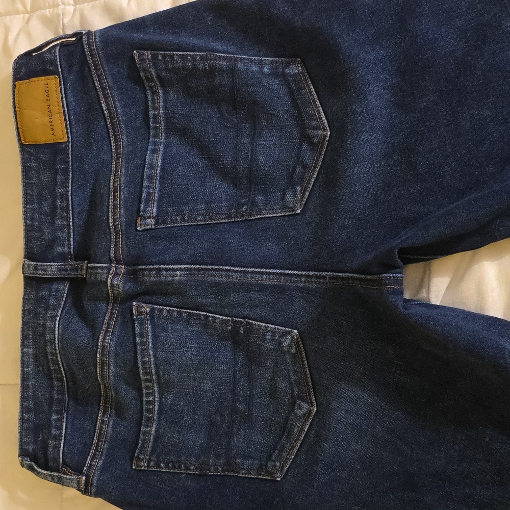 New American Eagle Outfitters High Rise Skinny Jeans with Distressed Details - Picture 4 of 4